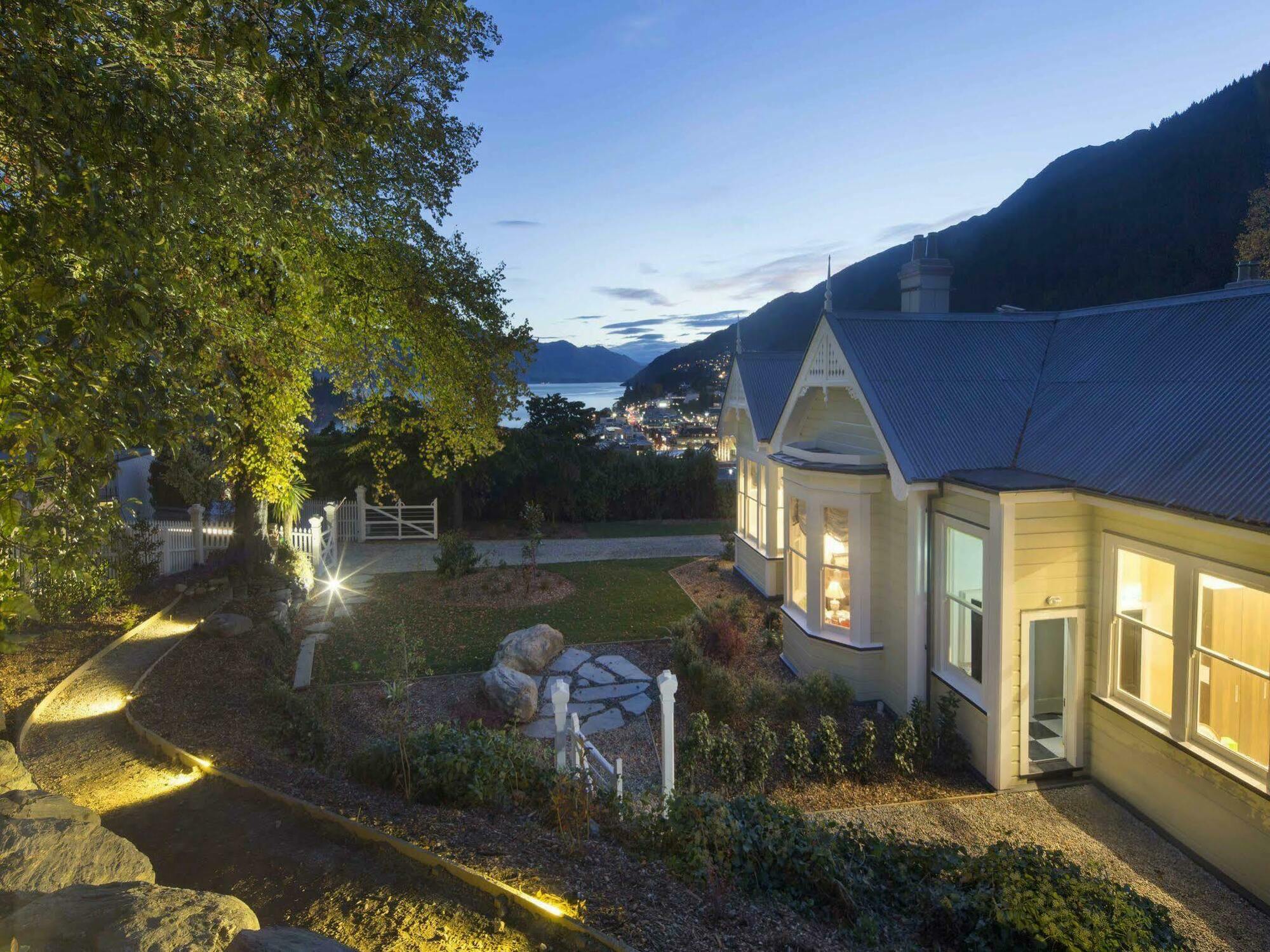 Hulbert House Luxury Boutique Lodge Queenstown Exterior photo
